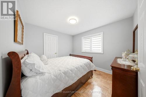Five piece en suite - 35 Devonsleigh Drive, Brampton, ON - Indoor Photo Showing Bedroom