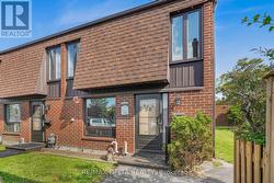 68 - 890 CAHILL DRIVE  Ottawa, ON K1V 9A4