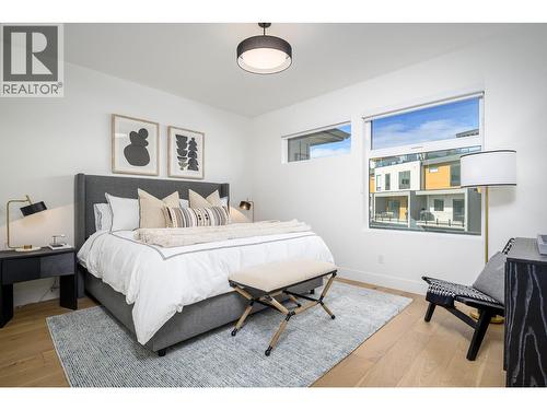 105 Predator Ridge Drive Unit# 21, Vernon, BC - Indoor Photo Showing Bedroom