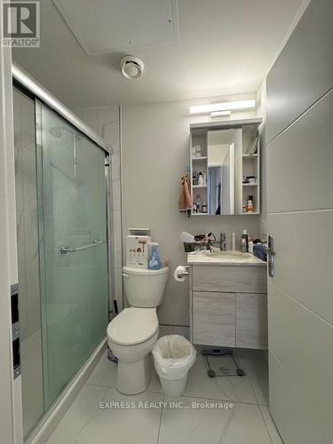 2714 - 60 Frederick Street, Kitchener, ON - Indoor Photo Showing Bathroom