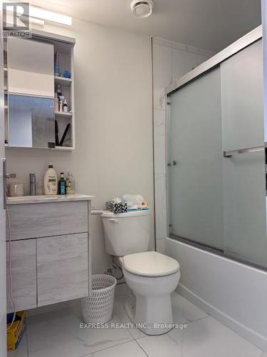 2714 - 60 Frederick Street, Kitchener, ON - Indoor Photo Showing Bathroom