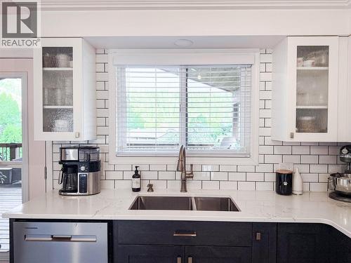 2300 Mcbride Street, Trail, BC - Indoor Photo Showing Kitchen With Double Sink With Upgraded Kitchen