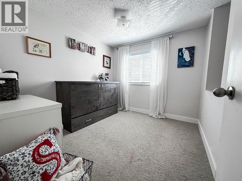 2300 Mcbride Street, Trail, BC - Indoor Photo Showing Bedroom