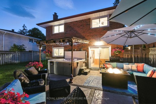 2002 Ingledale Road, Mississauga, ON - Outdoor With Deck Patio Veranda With Exterior