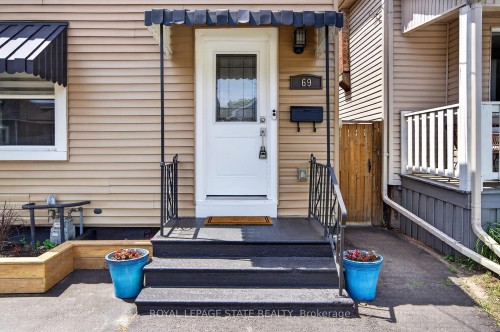 69 Robins Avenue, Hamilton, ON - Outdoor With Exterior