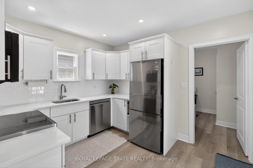 69 Robins Avenue, Hamilton, ON - Indoor Photo Showing Kitchen