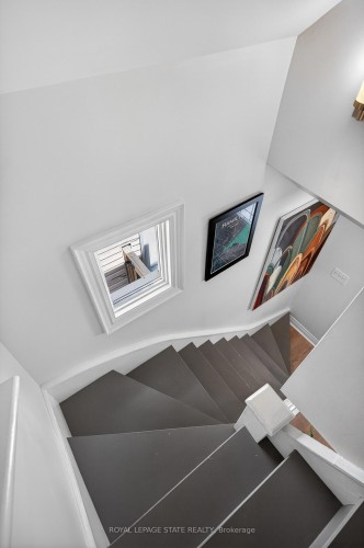 69 Robins Avenue, Hamilton, ON - Indoor Photo Showing Other Room