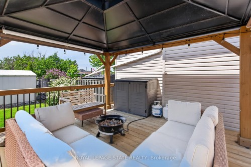 69 Robins Avenue, Hamilton, ON - Outdoor With Deck Patio Veranda With Exterior