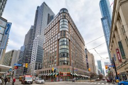 306-7 Carlton Street Toronto, ON M5B 1L2