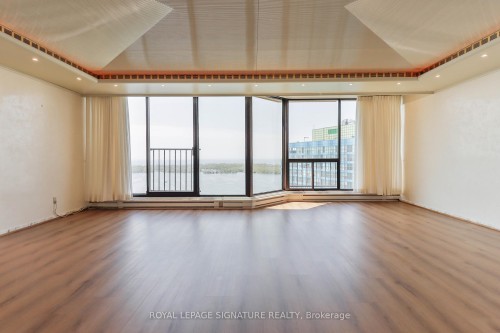 Ph10-55 Harbour Square, Toronto, ON - Indoor Photo Showing Other Room