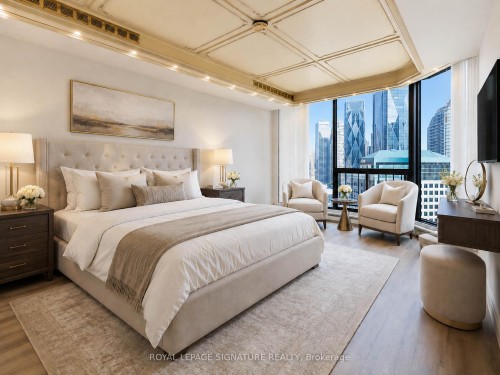 Ph10-55 Harbour Square, Toronto, ON - Indoor Photo Showing Bedroom