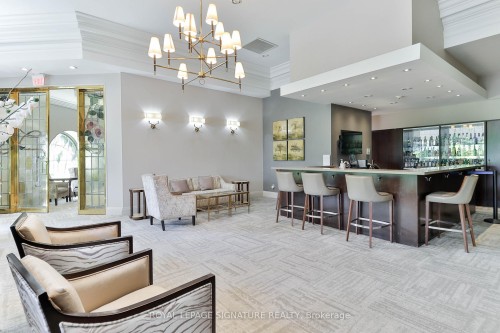 Ph10-55 Harbour Square, Toronto, ON - Indoor Photo Showing Dining Room