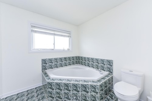 1307 Midgreen Lane, Mississauga, ON 