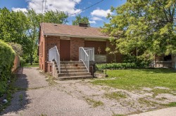 3056 Parkerhill Road  Mississauga, ON L5B 1V5