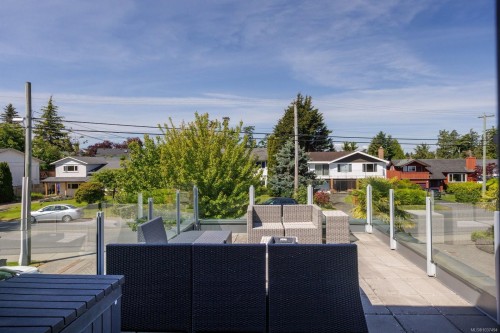 10303 Resthaven Dr, Sidney, BC - Outdoor With Deck Patio Veranda