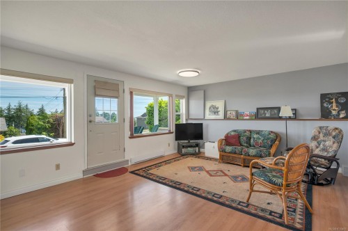 85 Pinecrest Rd, Campbell River, BC 