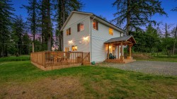 2056 Spike Rd Courtenay, BC V9J 1N5