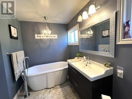 1346 Wedgewood Drive, Greater Sudbury, ON - Indoor Photo Showing Bathroom