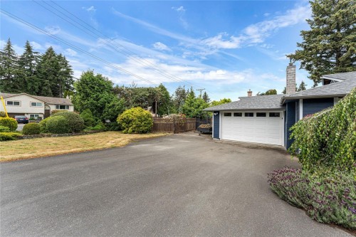 2280 Aldeane Ave, Colwood, BC 
