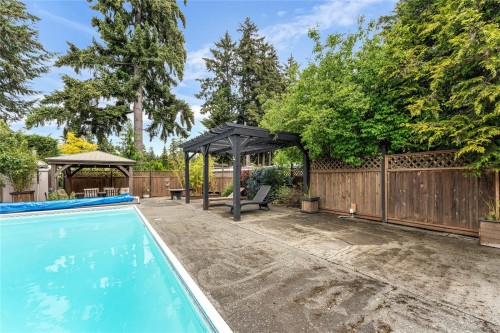 2280 Aldeane Ave, Colwood, BC 