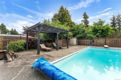 2280 Aldeane Ave, Colwood, BC 