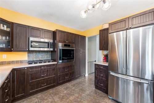 2280 Aldeane Ave, Colwood, BC 
