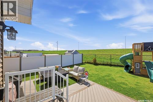 335 Hassard Close, Saskatoon, SK - Outdoor