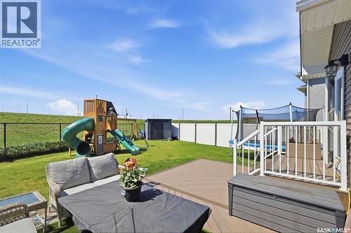 335 Hassard Close, Saskatoon, SK - Outdoor With Deck Patio Veranda