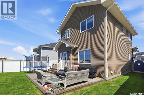 335 Hassard Close, Saskatoon, SK - Outdoor