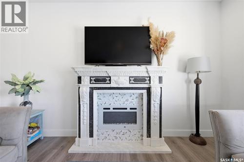 335 Hassard Close, Saskatoon, SK - Indoor With Fireplace