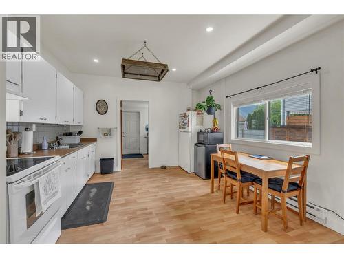 264 Douglas Avenue, Penticton, BC - Indoor