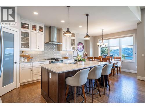 Kitchen on main floor - 132 Crown Crescent, Vernon, BC - Indoor