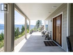 walkout in-law suite entrance - 