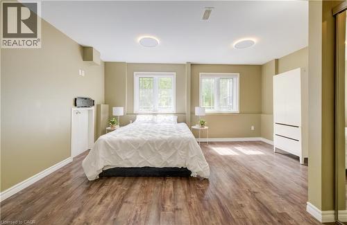 35 Grosvenor Lane, Cambridge, ON - Indoor Photo Showing Bedroom