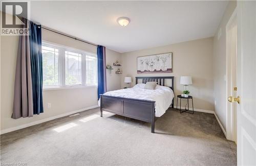 35 Grosvenor Lane, Cambridge, ON - Indoor Photo Showing Bedroom