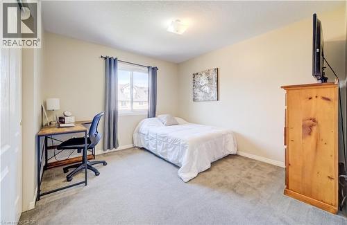 35 Grosvenor Lane, Cambridge, ON - Indoor Photo Showing Bedroom