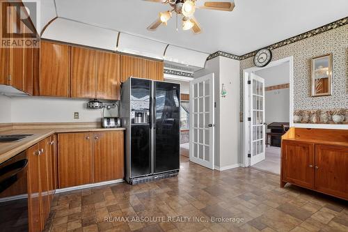 2799 Dumaurier Avenue, Ottawa, ON - Indoor Photo Showing Kitchen
