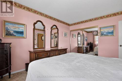 2799 Dumaurier Avenue, Ottawa, ON - Indoor Photo Showing Bedroom