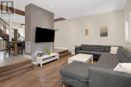 Living Room - 501 Wilbrod Street, Ottawa, ON - Indoor Photo Showing Living Room