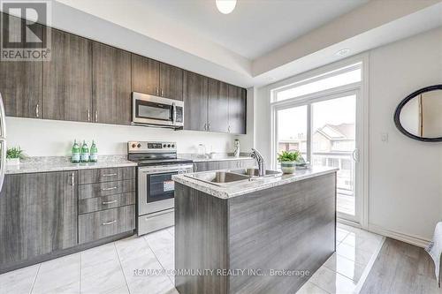 2718 William Jackson Drive, Pickering, ON - Indoor Photo Showing Kitchen With Double Sink