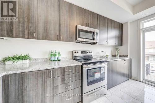 2718 William Jackson Drive, Pickering, ON - Indoor Photo Showing Kitchen