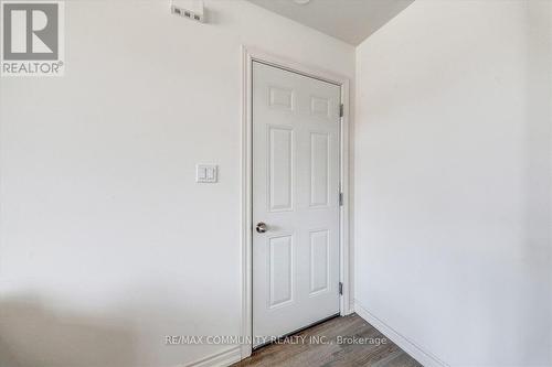 2718 William Jackson Drive, Pickering, ON - Indoor Photo Showing Other Room