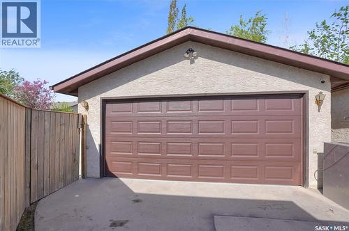 1114 Bayda Crescent, Regina, SK - Outdoor With Exterior