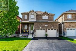 15 LOWRY COURT Barrie, ON L4N 7N3