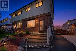 376 SURREY DRIVE Oshawa, ON L1G 6H1