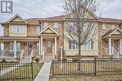 52 - 460 WOODMOUNT DRIVE Oshawa, ON L1K 0K4
