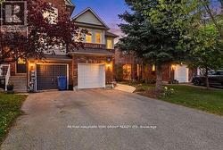 82 BAYWELL CRESCENT Aurora, ON L4H 7N4