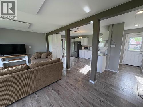 20154 Beattie Drive, Hudsons Hope, BC - Indoor
