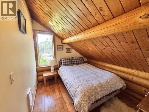 4485 Trip Road, 100 Mile House, BC - Indoor Photo Showing Bedroom