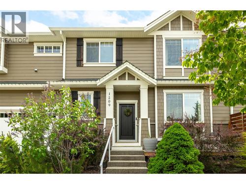 1209 Bergamot Avenue, Kelowna, BC - Outdoor With Facade